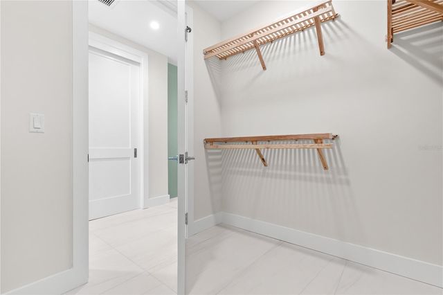 275 1ST AVENUE S 2803, St Petersburg, FL 33701