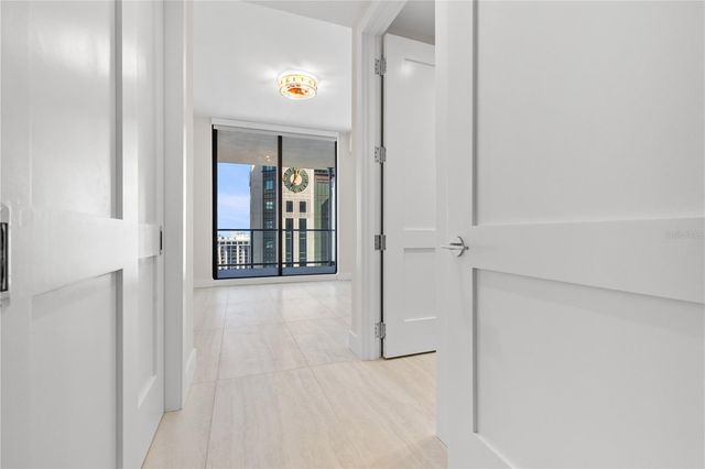 275 1ST AVENUE S 2803, St Petersburg, FL 33701
