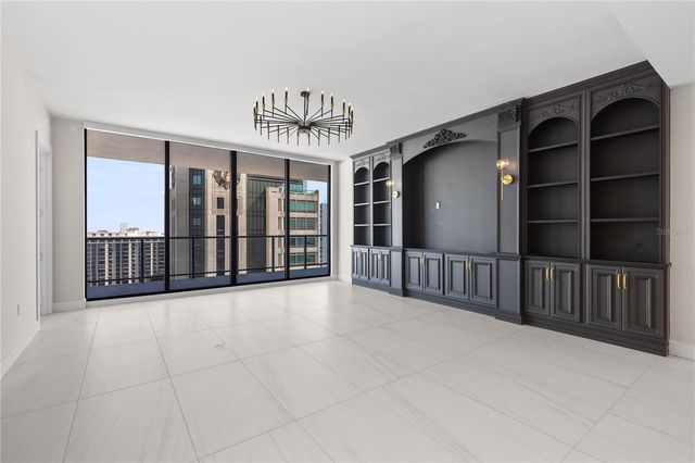 275 1ST AVENUE S 2803, St Petersburg, FL 33701