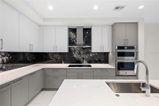 275 1ST AVENUE S 2803, St Petersburg, FL 33701