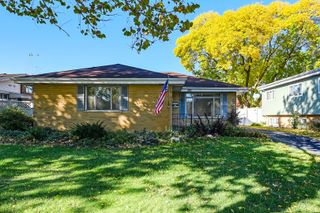 2316 Boeger Avenue, Westchester, IL 60154