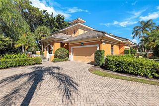 4815 Aston Gardens WAY B-201, Naples, FL 34109