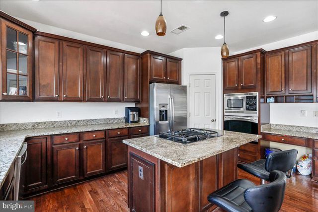 301 FONTANA CIR, Martinsburg, WV 25403