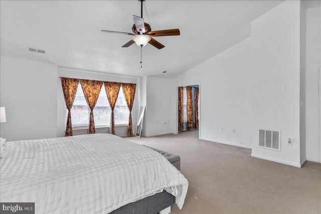 301 FONTANA CIR, Martinsburg, WV 25403