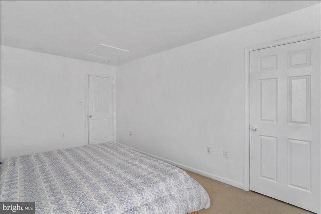 301 FONTANA CIR, Martinsburg, WV 25403