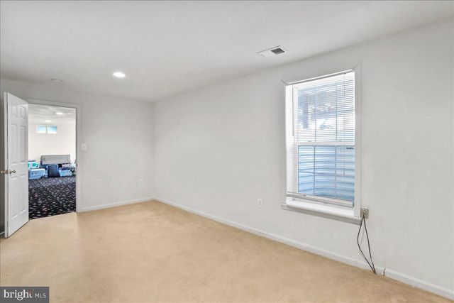 301 FONTANA CIR, Martinsburg, WV 25403