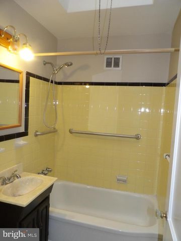 2802 MAGEE AVE, Philadelphia, PA 19149