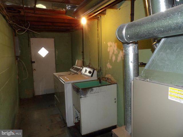 2802 MAGEE AVE, Philadelphia, PA 19149