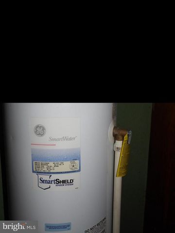 2802 MAGEE AVE, Philadelphia, PA 19149