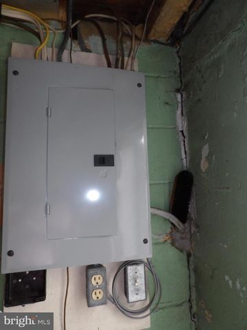 2802 MAGEE AVE, Philadelphia, PA 19149