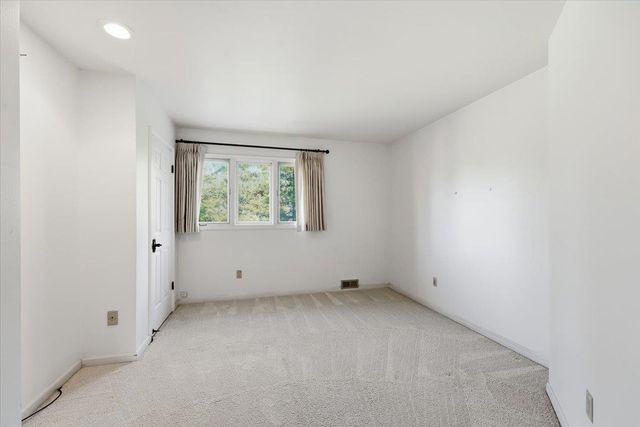 3433 S High Dr, Spokane, WA 99203