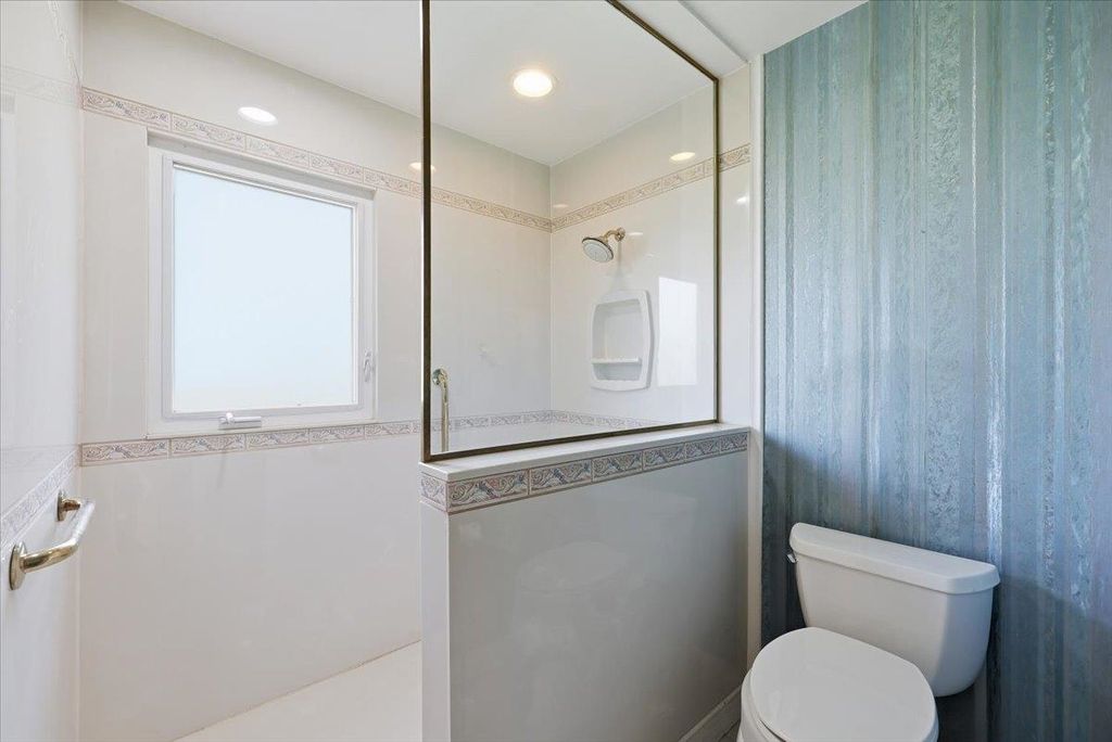 3433 S High Dr, Spokane, WA 99203 photo 27