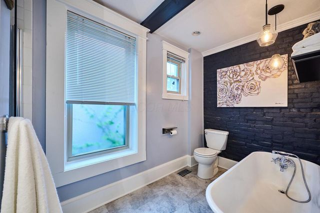 904 Hamlet Street, Columbus, OH 43201