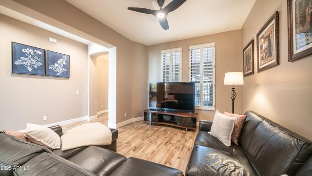 8449 E JENSEN Street, Mesa, AZ 85207