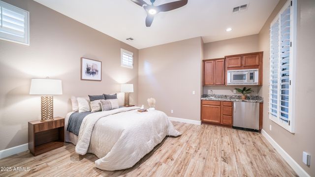 8449 E JENSEN Street, Mesa, AZ 85207