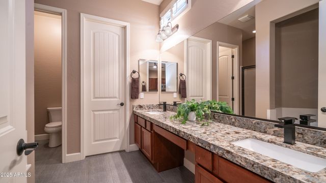 8449 E JENSEN Street, Mesa, AZ 85207