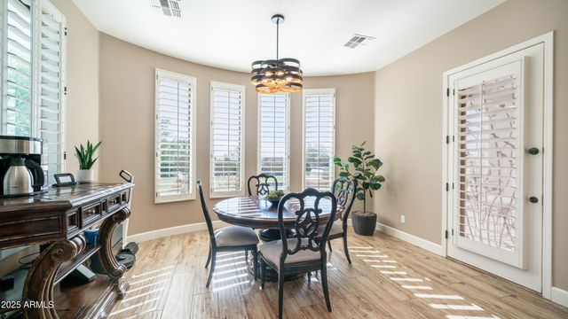 8449 E JENSEN Street, Mesa, AZ 85207