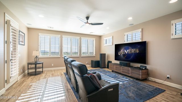 8449 E JENSEN Street, Mesa, AZ 85207