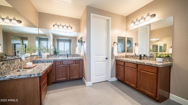 8449 E JENSEN Street, Mesa, AZ 85207