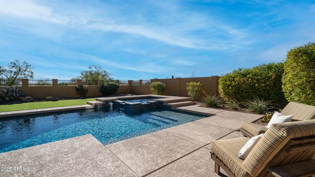 8449 E JENSEN Street, Mesa, AZ 85207