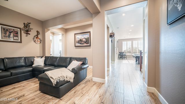 8449 E JENSEN Street, Mesa, AZ 85207