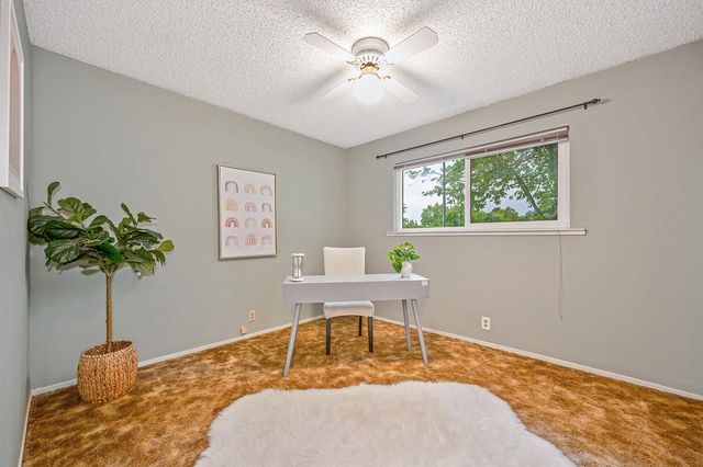 7400 Saybrook Dr, Citrus Heights, CA 95621