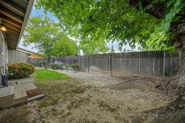 7400 Saybrook Dr, Citrus Heights, CA 95621