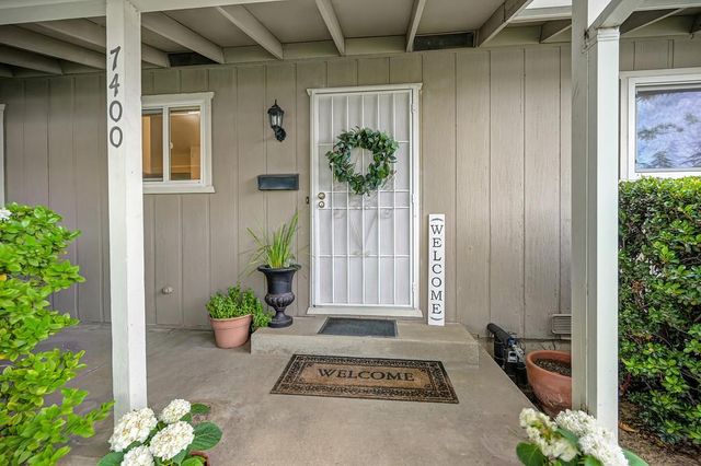 7400 Saybrook Dr, Citrus Heights, CA 95621