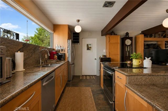 3812 E Casselle Avenue, Orange, CA 92869