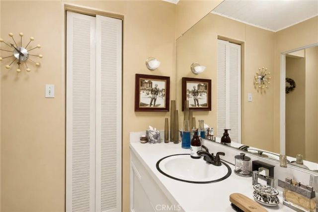 3812 E Casselle Avenue, Orange, CA 92869