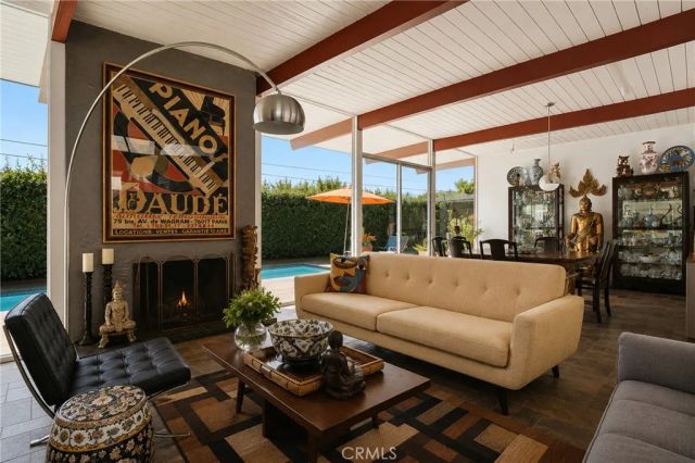 3812 E Casselle Avenue, Orange, CA 92869