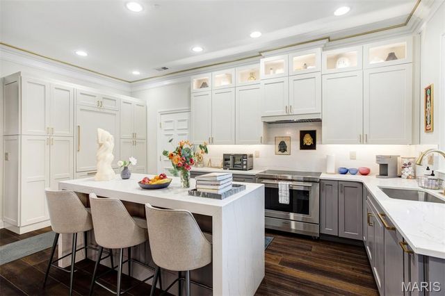 15 Topton Way 1B, St Louis, MO 63105