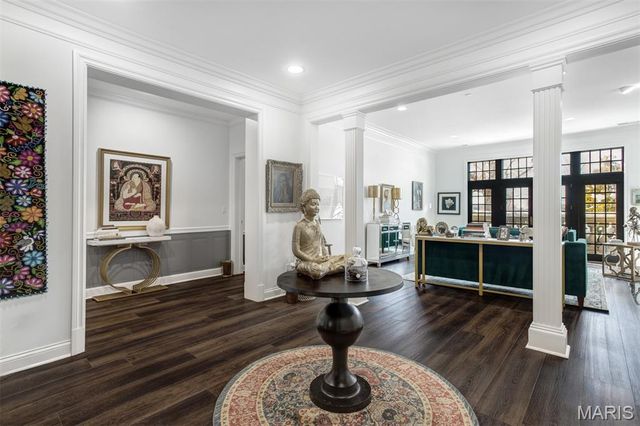 15 Topton Way 1B, St Louis, MO 63105