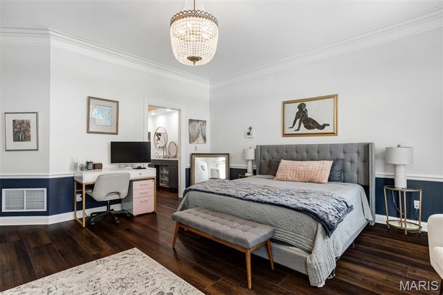 15 Topton Way 1B, St Louis, MO 63105