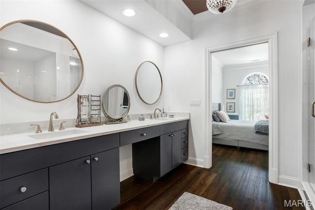 15 Topton Way 1B, St Louis, MO 63105