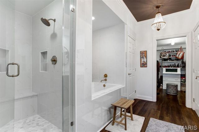 15 Topton Way 1B, St Louis, MO 63105