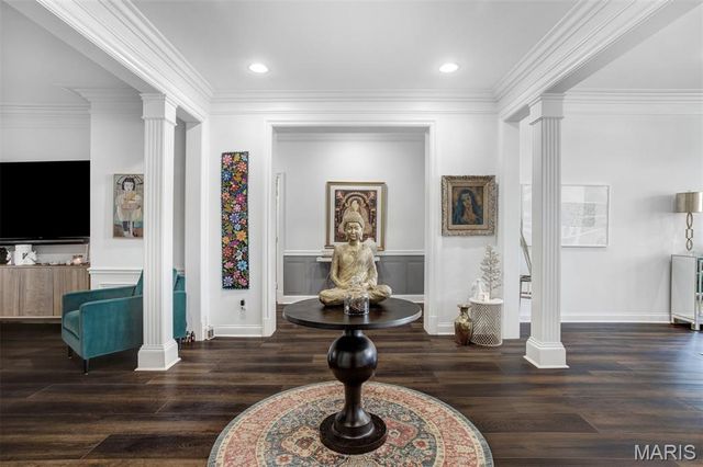 15 Topton Way 1B, St Louis, MO 63105