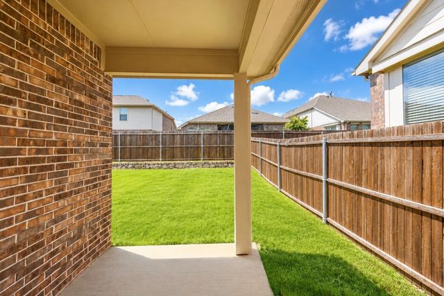 817 Black Hawk Drive, Princeton, TX 75407