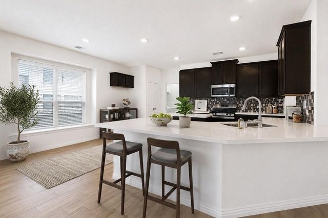 817 Black Hawk Drive, Princeton, TX 75407