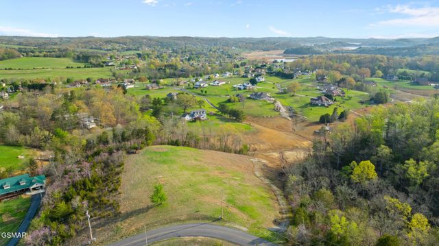 12 Ferry Hill Road, Dandridge, TN 37725
