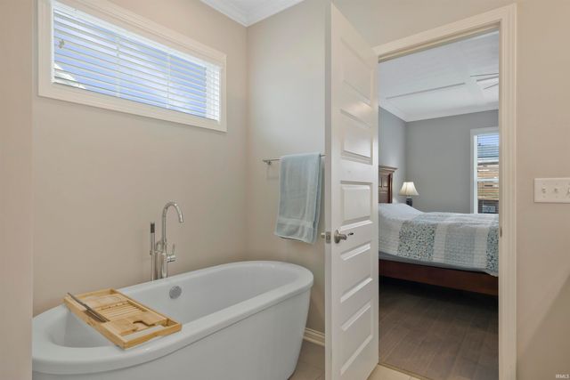 5660 Brompton Drive, Newburgh, IN 47630