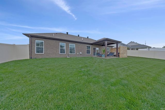 5660 Brompton Drive, Newburgh, IN 47630