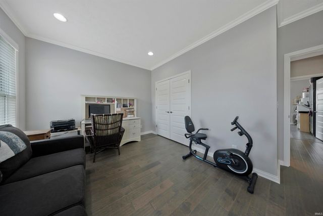 5660 Brompton Drive, Newburgh, IN 47630