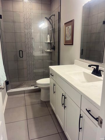 5660 Brompton Drive, Newburgh, IN 47630