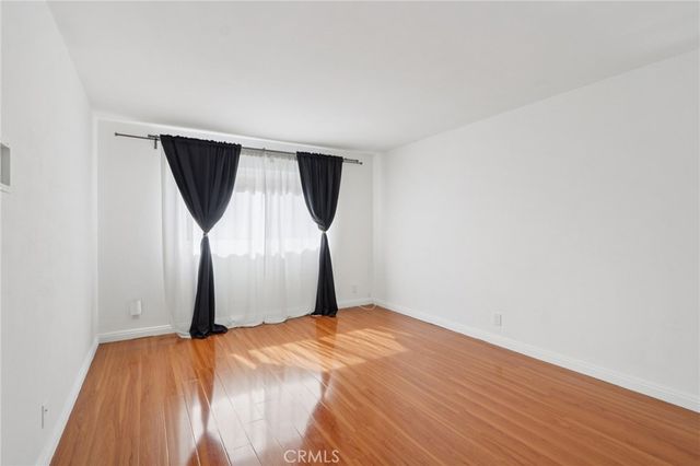 5400 Newcastle Avenue 70, Encino, CA 91316