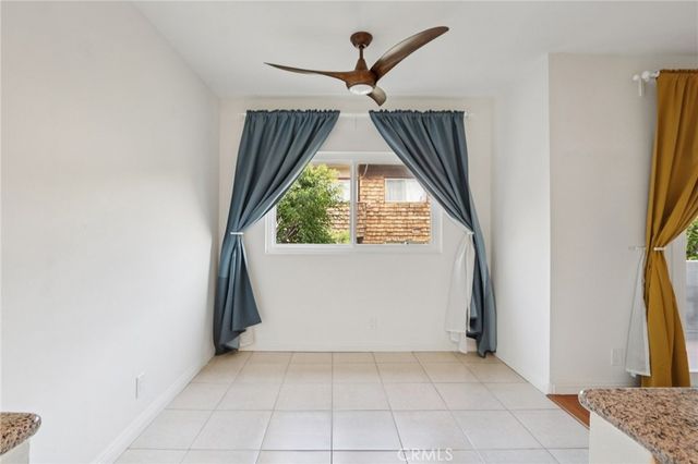 5400 Newcastle Avenue 70, Encino, CA 91316