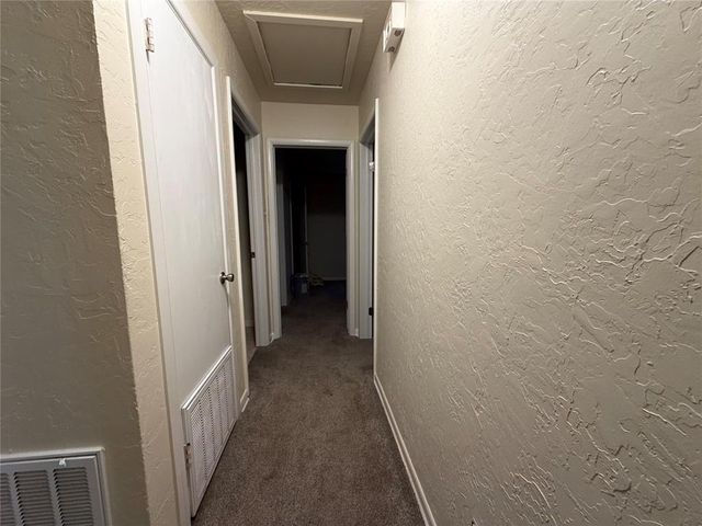 709 E E N Boundary Highway, Sentinel, OK 73664