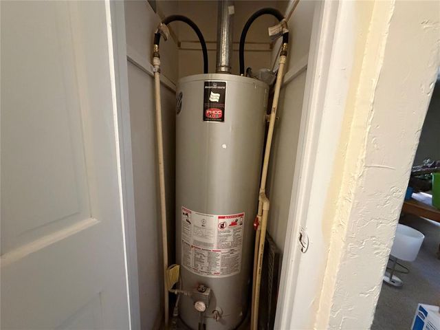 709 E E N Boundary Highway, Sentinel, OK 73664