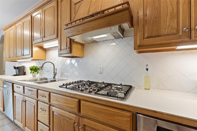515 Liberty DR, Liberty Hill, TX 78642