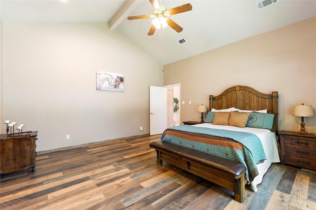 515 Liberty DR, Liberty Hill, TX 78642